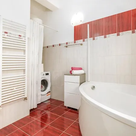 2 Bedroom Gorgeous In *